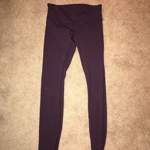 Lululemon Size 6 Wunder Under Leggings